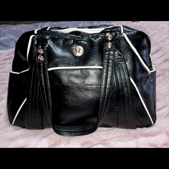 lululemon athletica Handbags - Vintage Lululemon gym bag & headband